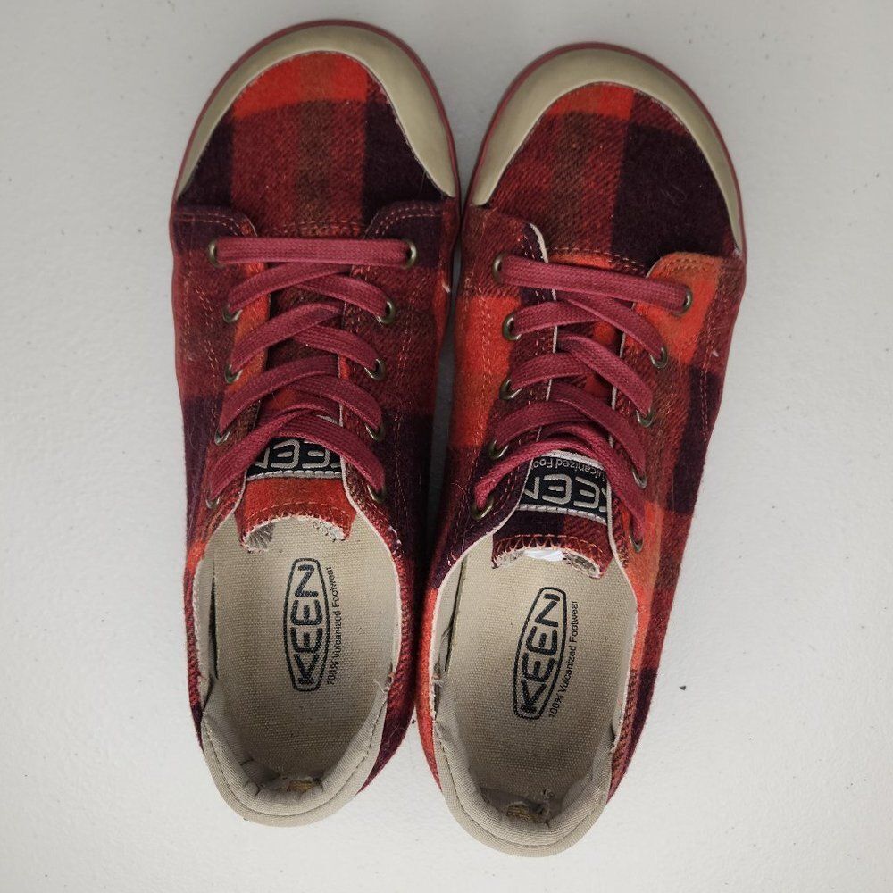 Keen Women Elsa III Red Plaid Wool Flannel Sneaker Size 7.5 - Picture 2 of 8